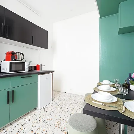 Cosy Loft Charme/porte Maillot アパート ヌイイ＝シュル＝セーヌ